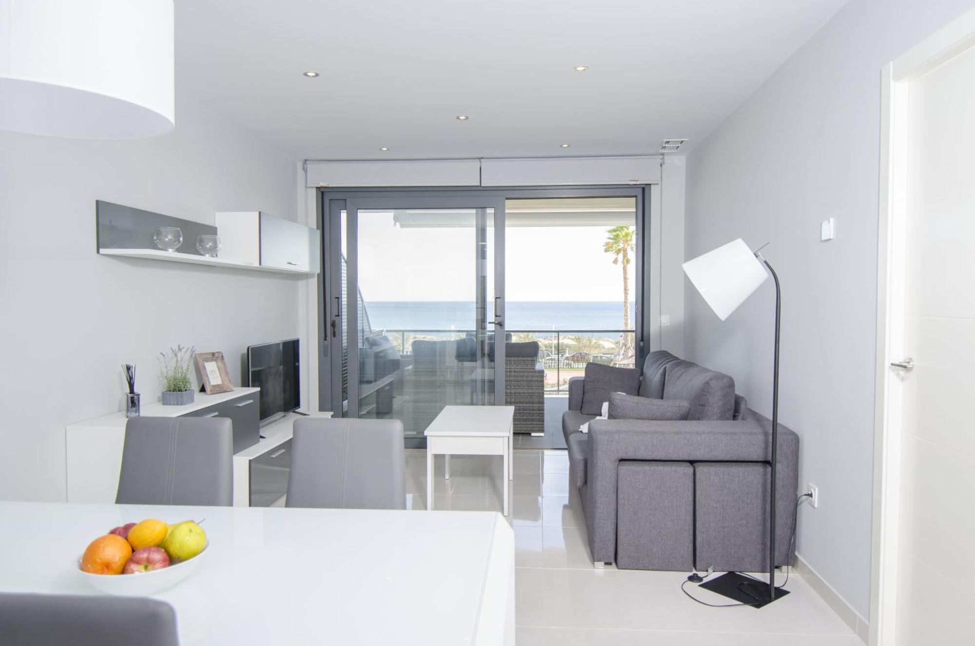 Ocean View By Mar Holidays Arenales del Sol Habitación foto
